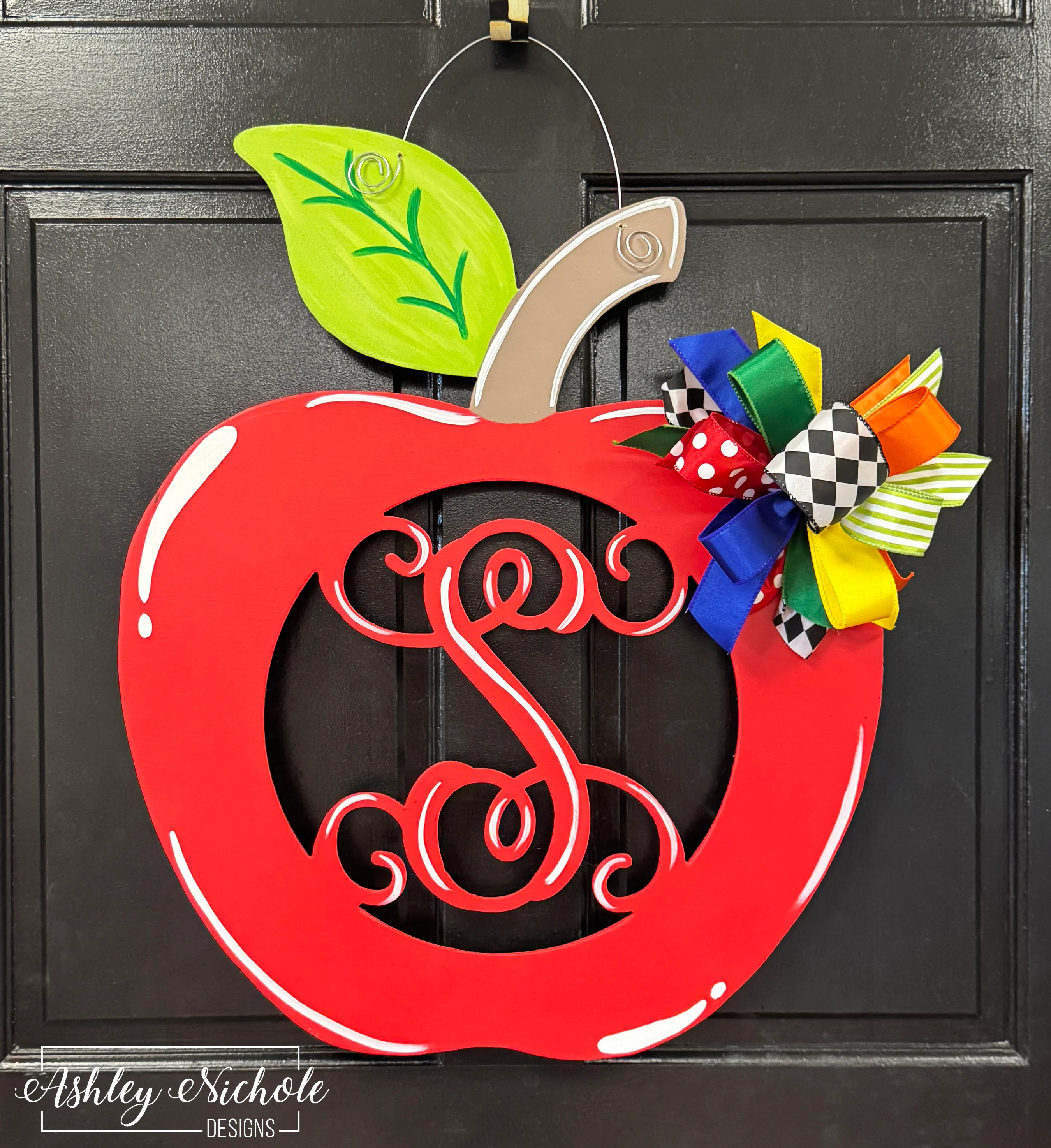 Apple Door Hanger - Vine Font Initial