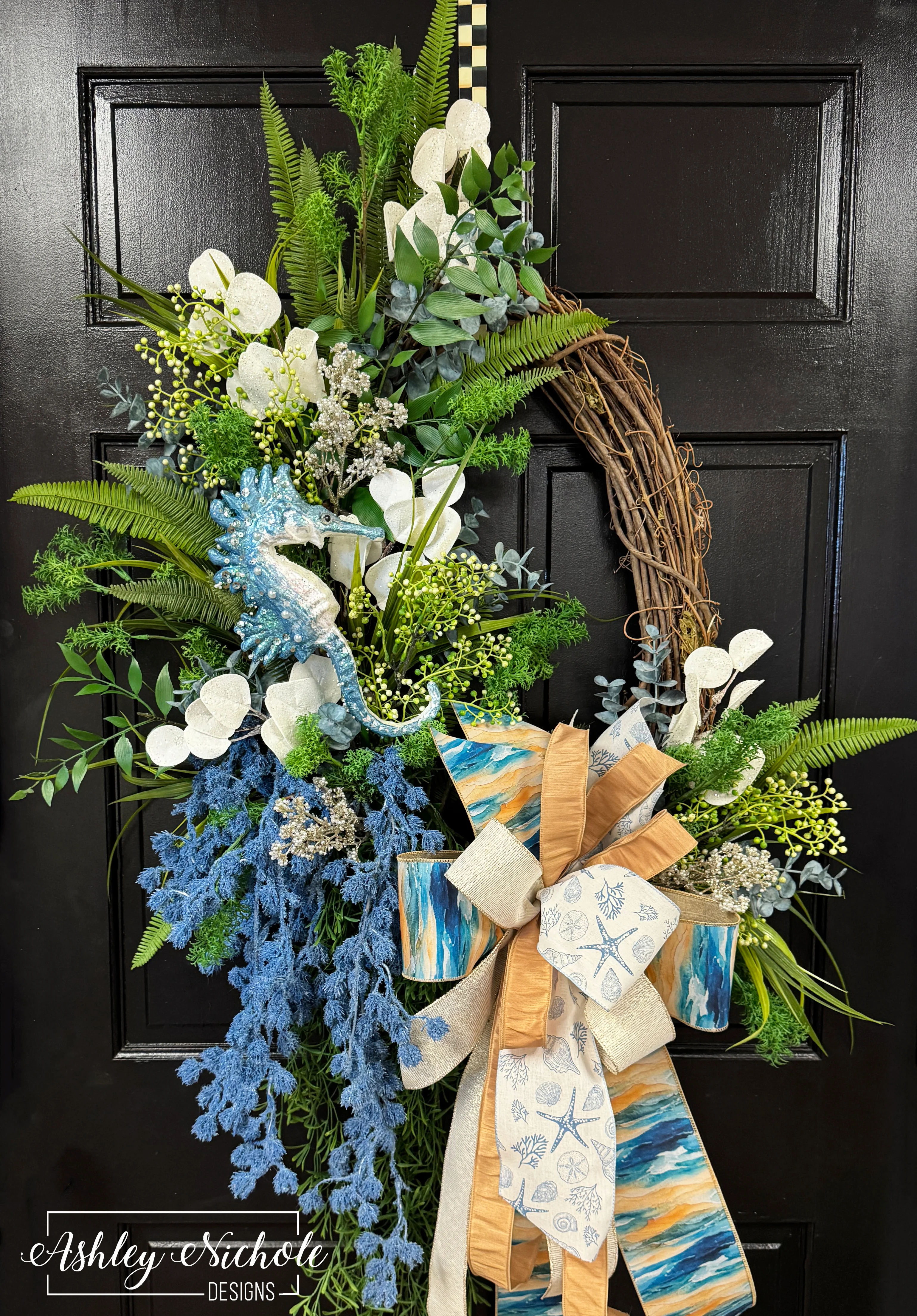 Blue Tide Elegant Seahorse Wreath