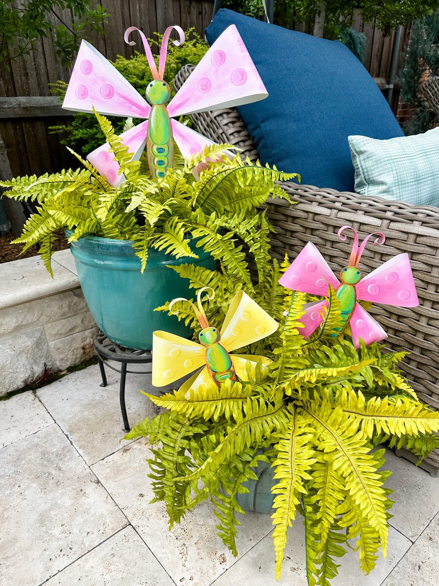 Bowterflies Metal Stakes - Choose from 2 colors - Image 2