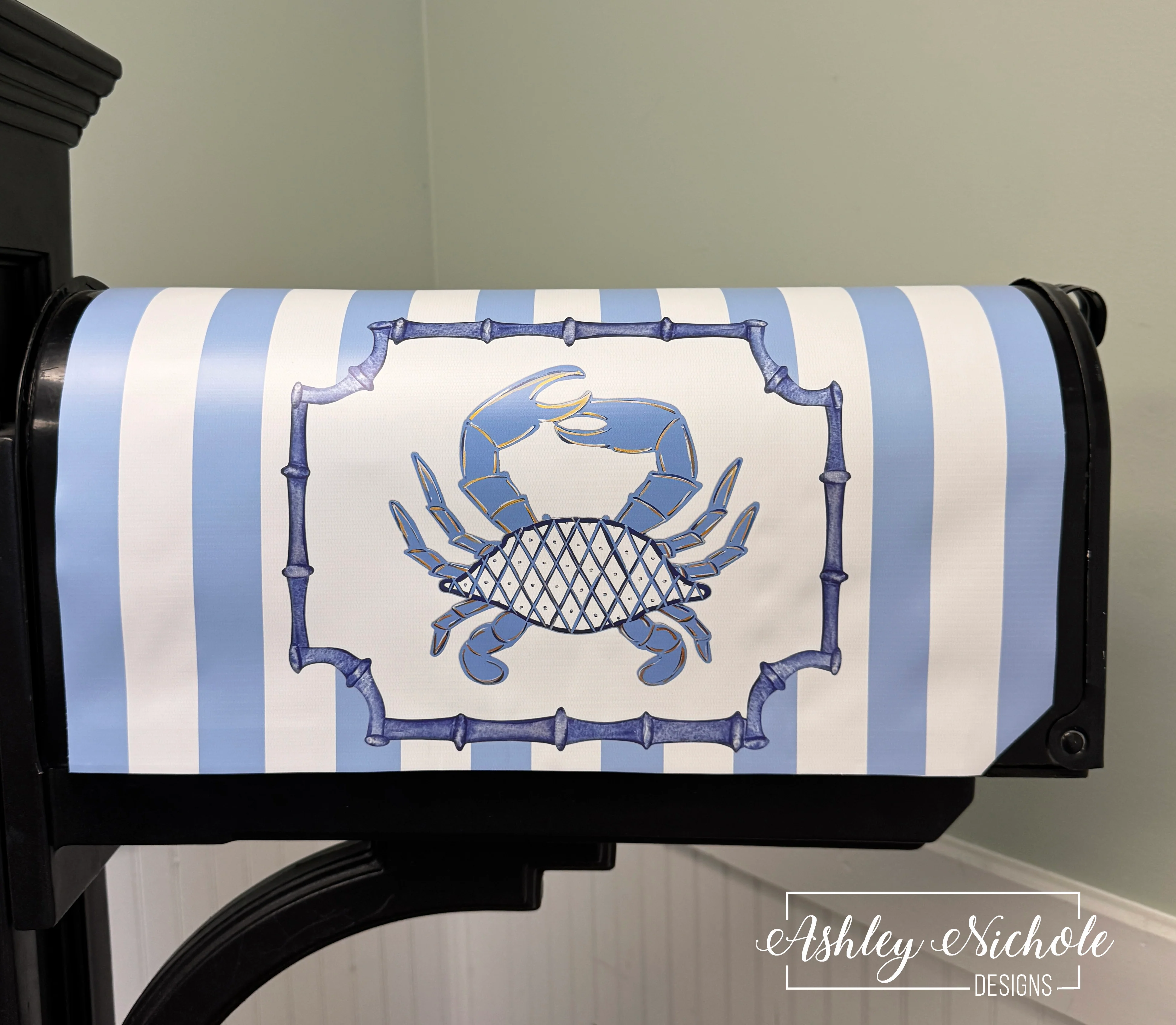 Chinoiserie Crab - Magnetic Vinyl Mailbox Cover
