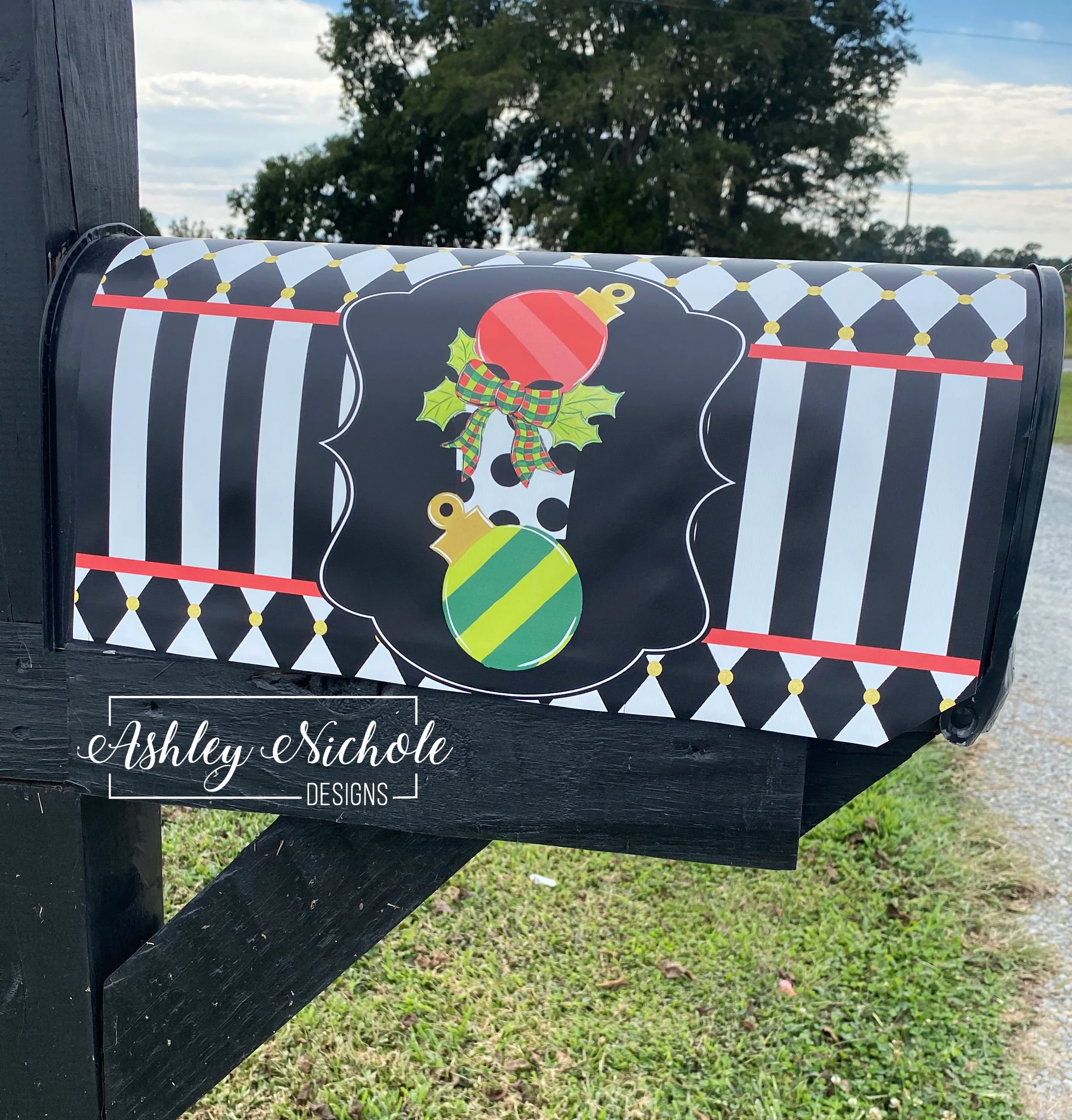 Christmas Ornament & Present Stack - Magnetic Vinyl Mailbox Cover