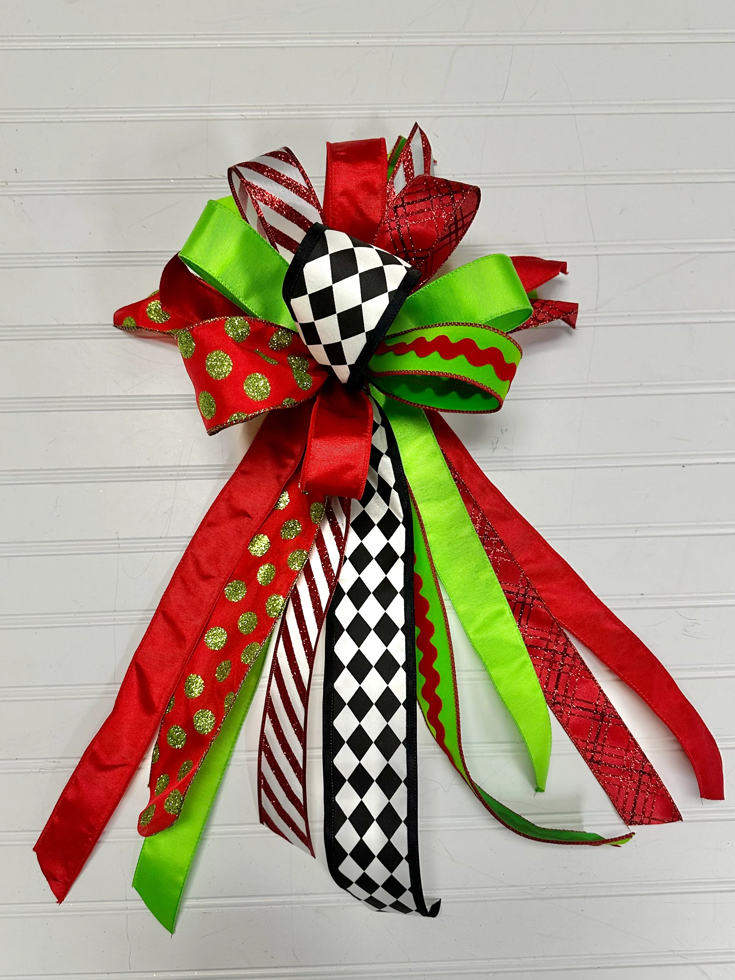Christmas Bow - Medium Streamer