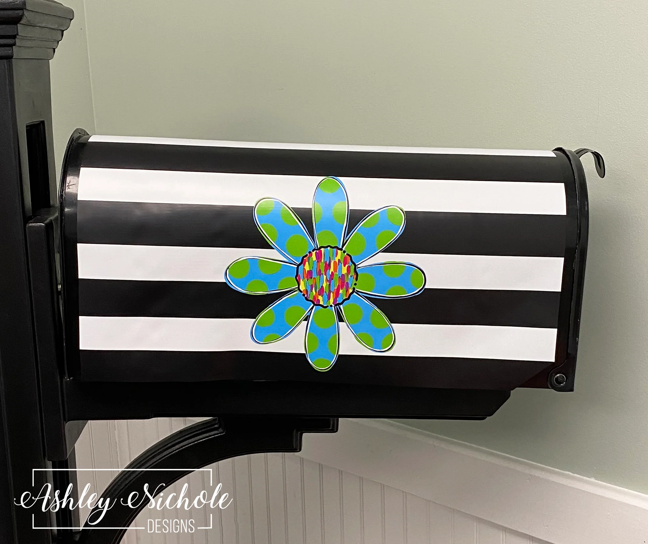 Crazy Dot Daisy - Magnetic Vinyl Mailbox Cover - Image 2