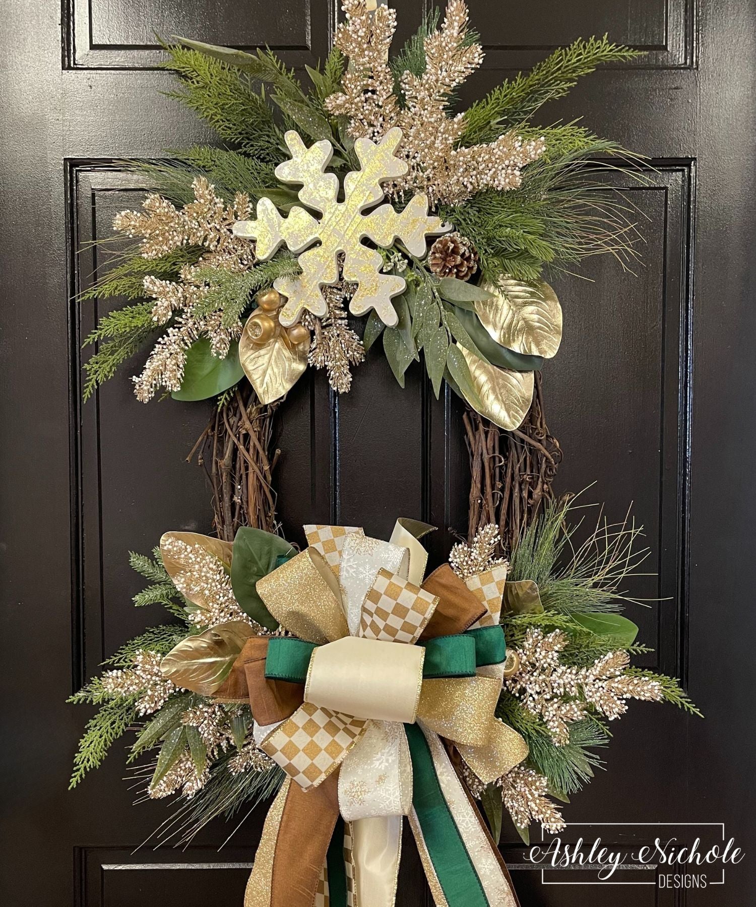 Glitzy Gold Snowflake & Magnolia Wreath
