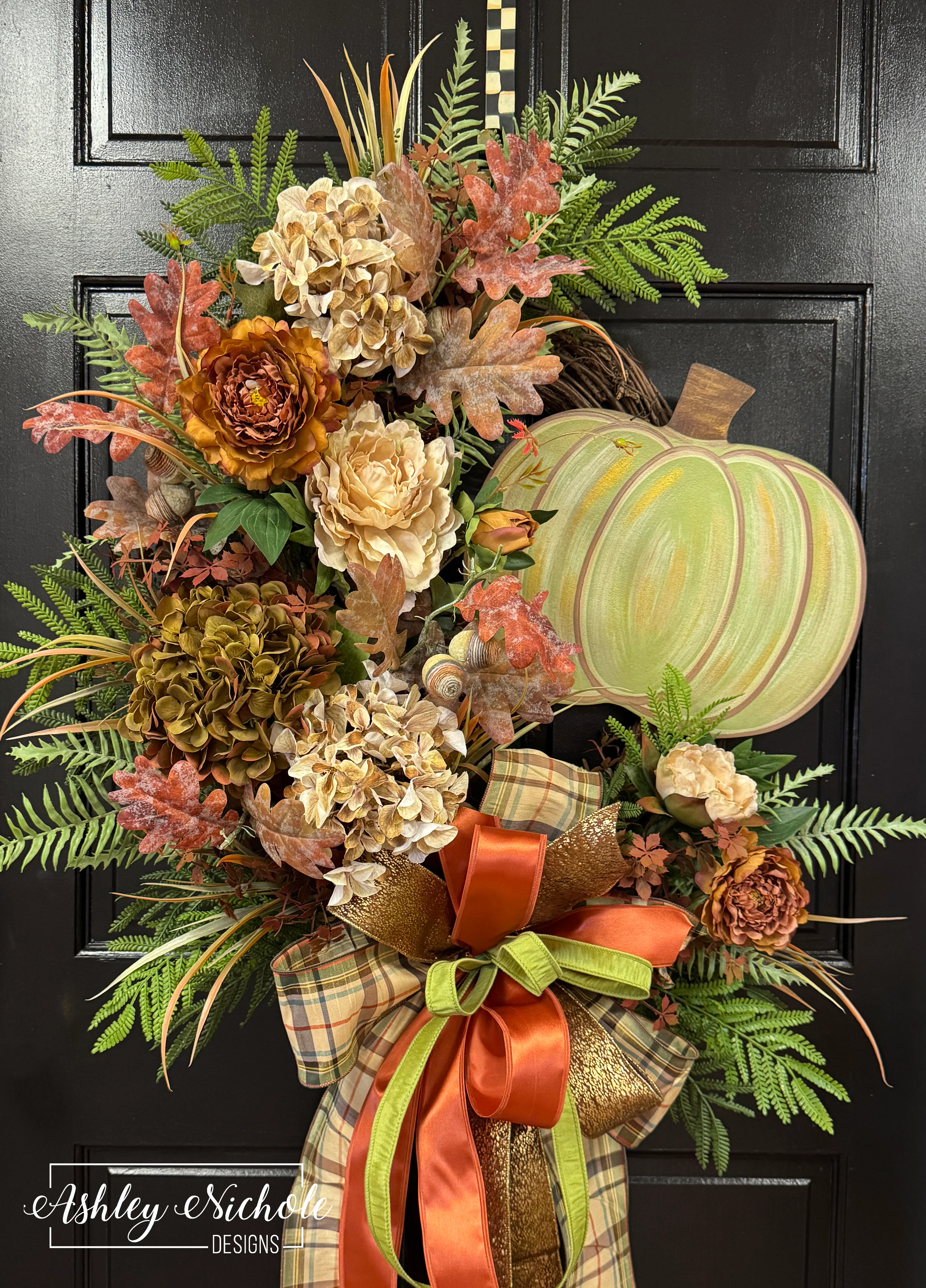 Green Pumpkin & Hydrangea Wreath