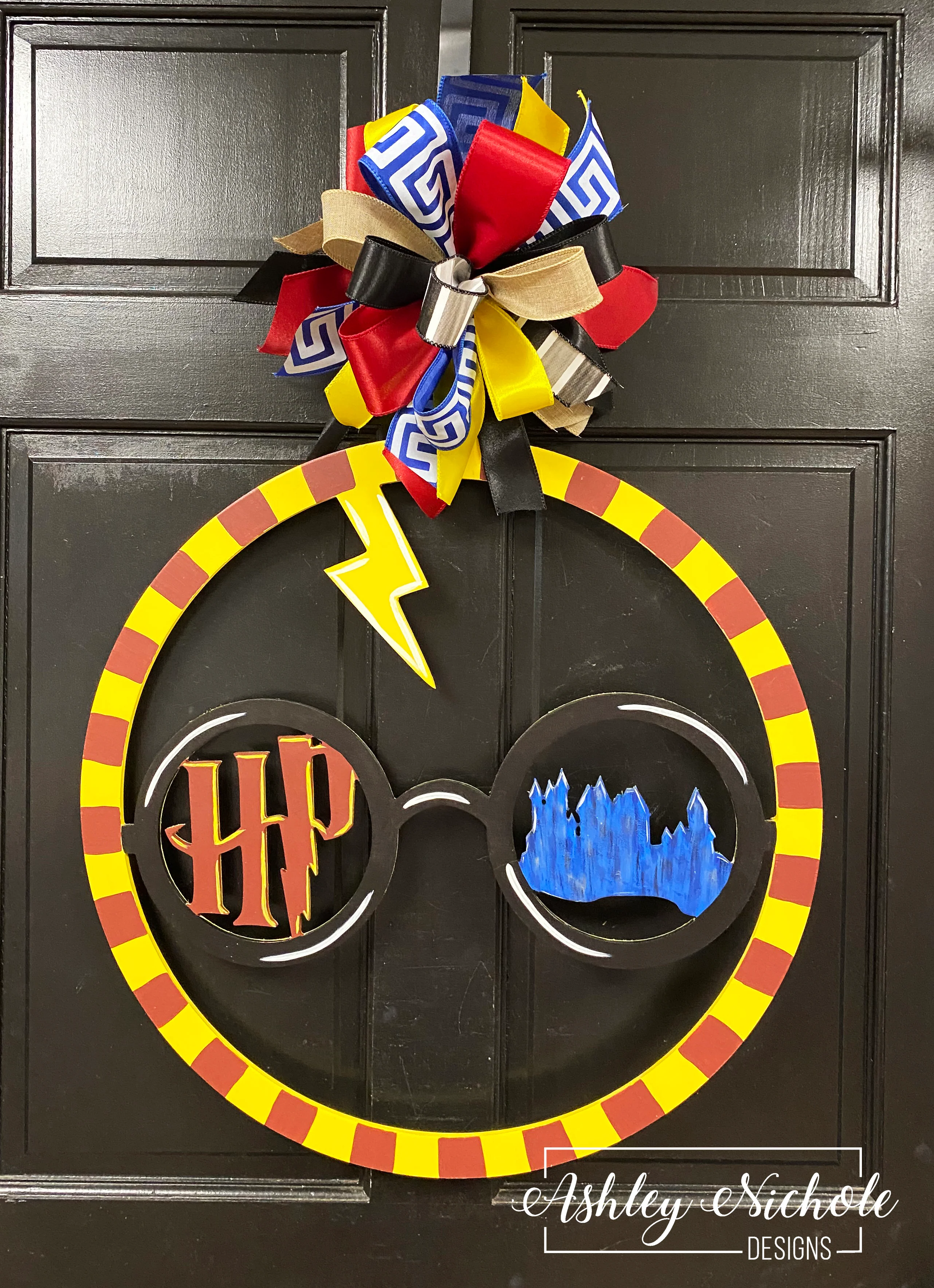 Harry Potter's House of Gryffindor - Circle Border - Door Hanger (Hand-Painted)