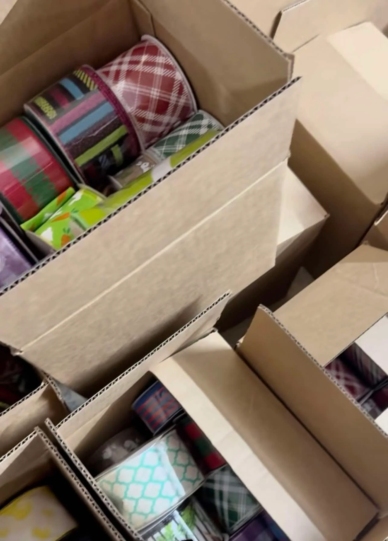 MYSTERY Ribbon Box - 15 Spools - Image 3