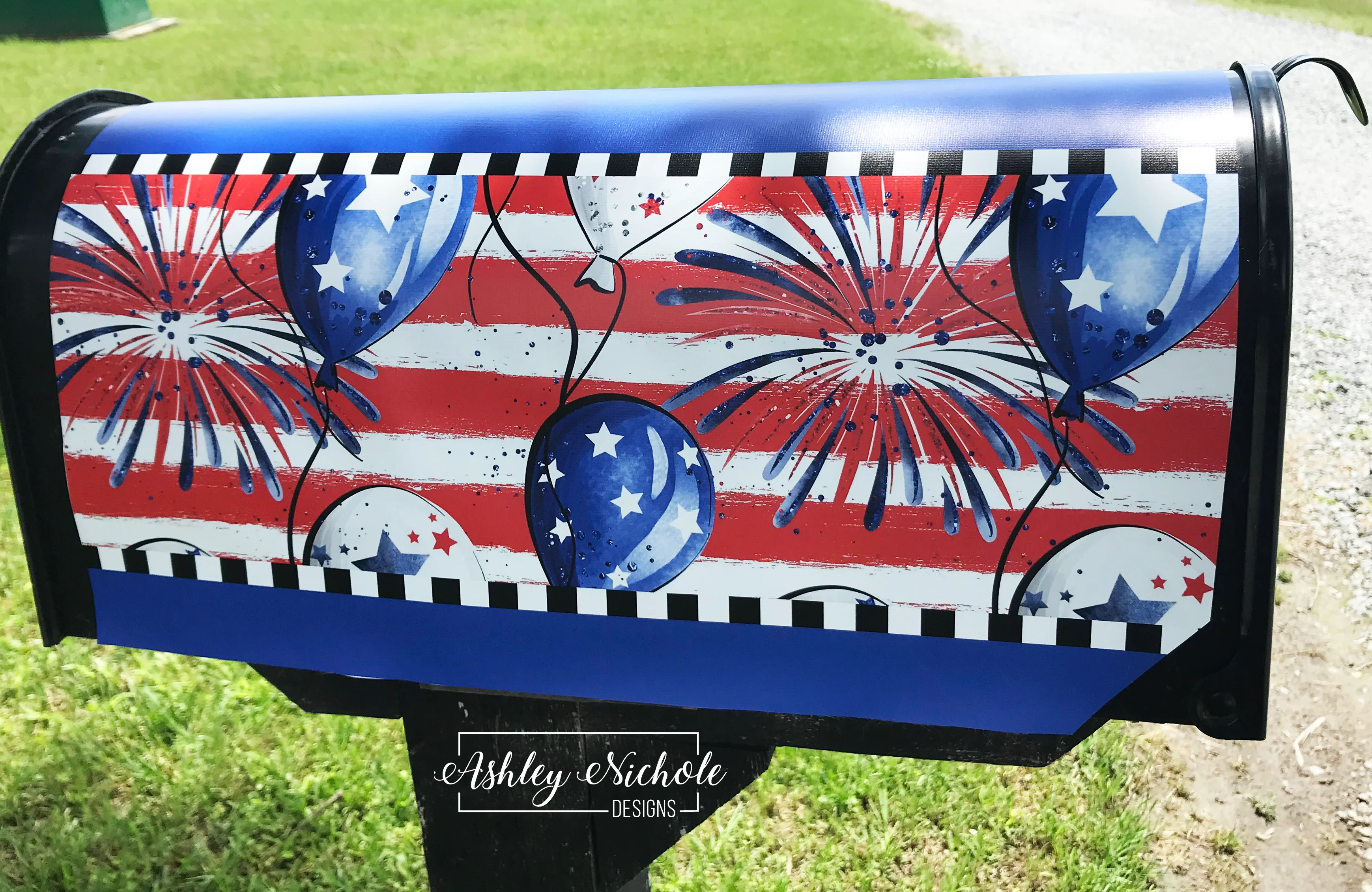 Patriotic Fireworks - Magnetic Vinyl Mailbox Cover