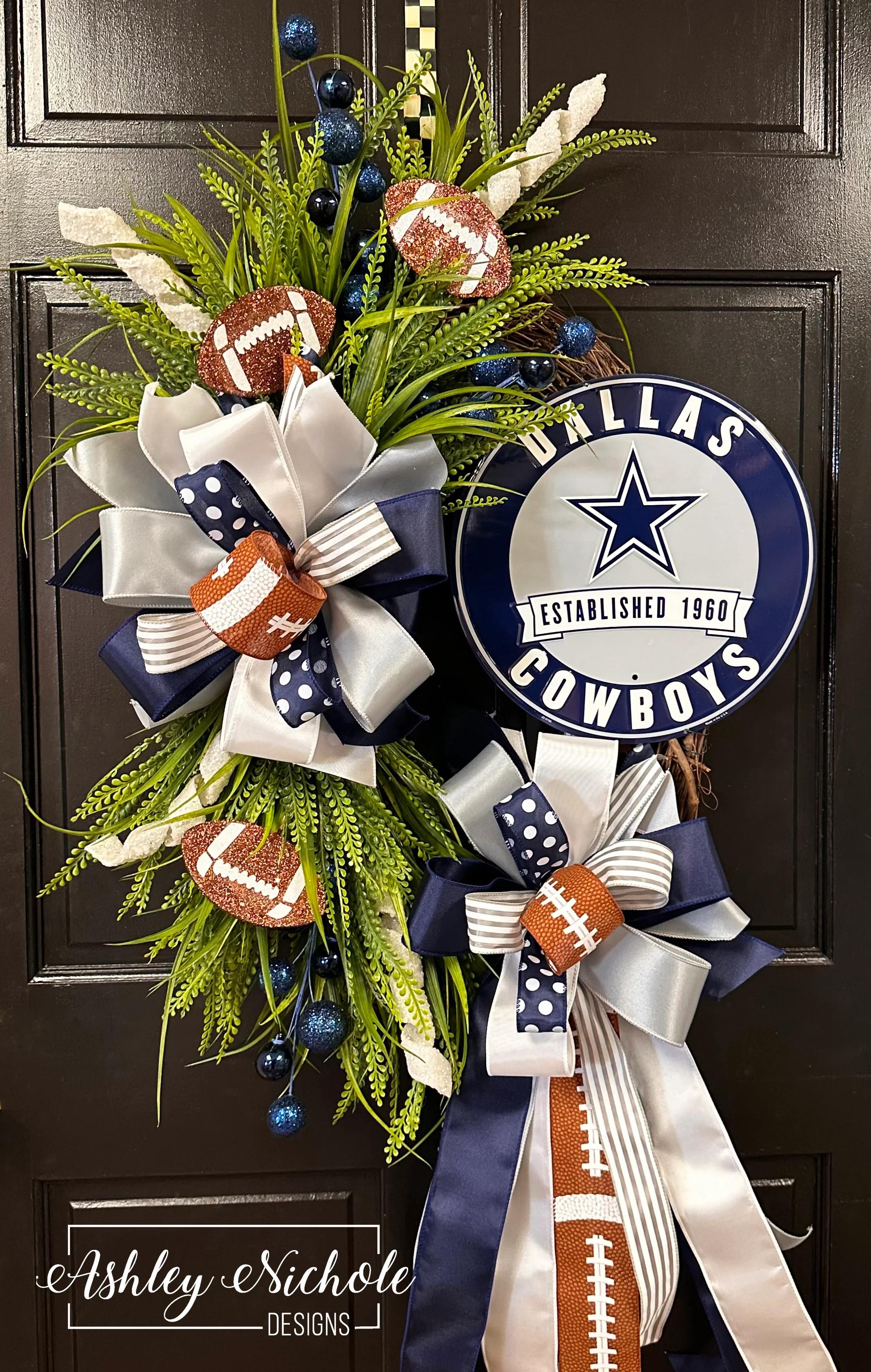 Professional Football Sign Wreath - CHOOSE from 26 TEAMS - Image 3