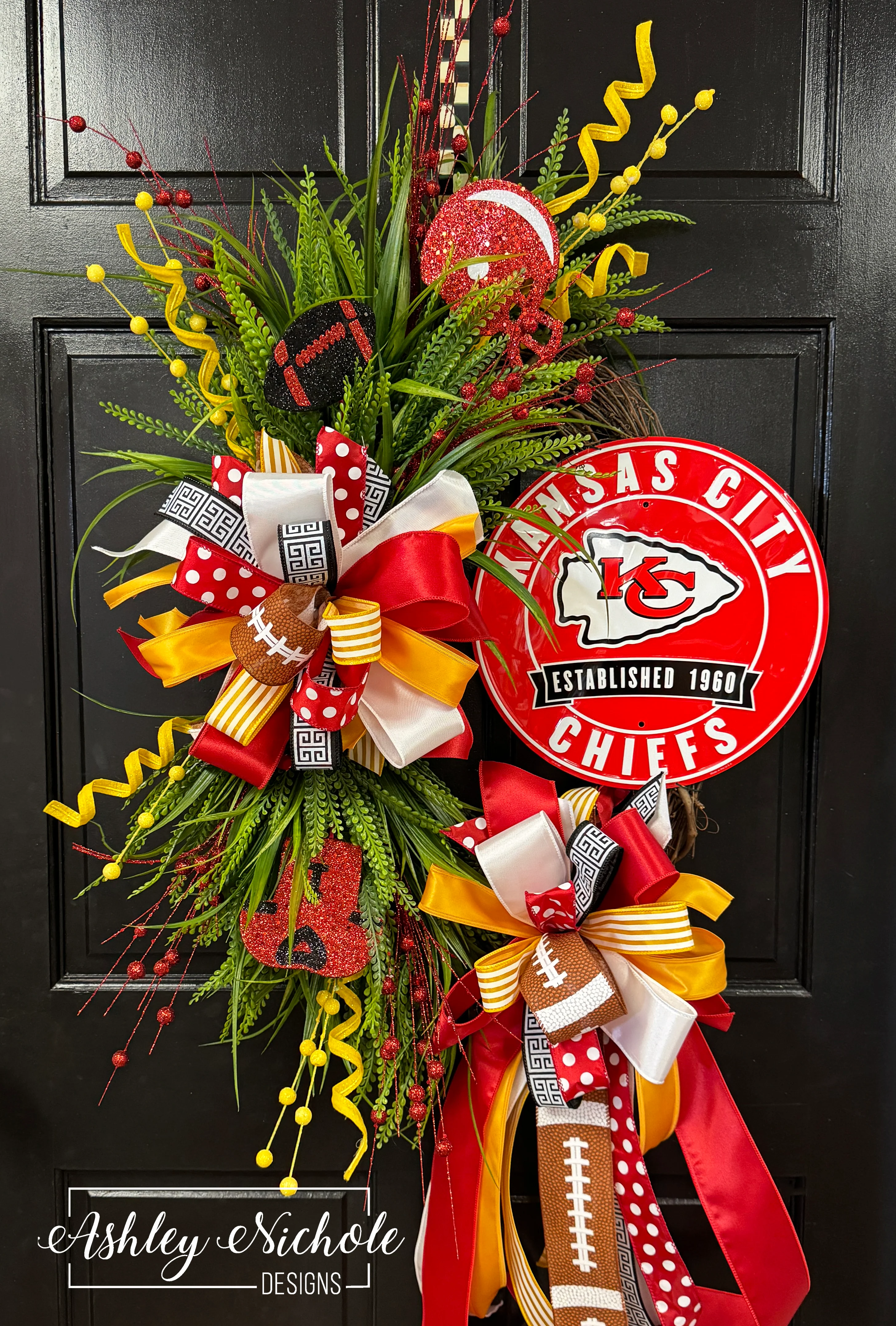 Professional Football Sign Wreath - CHOOSE from 26 TEAMS - Image 5