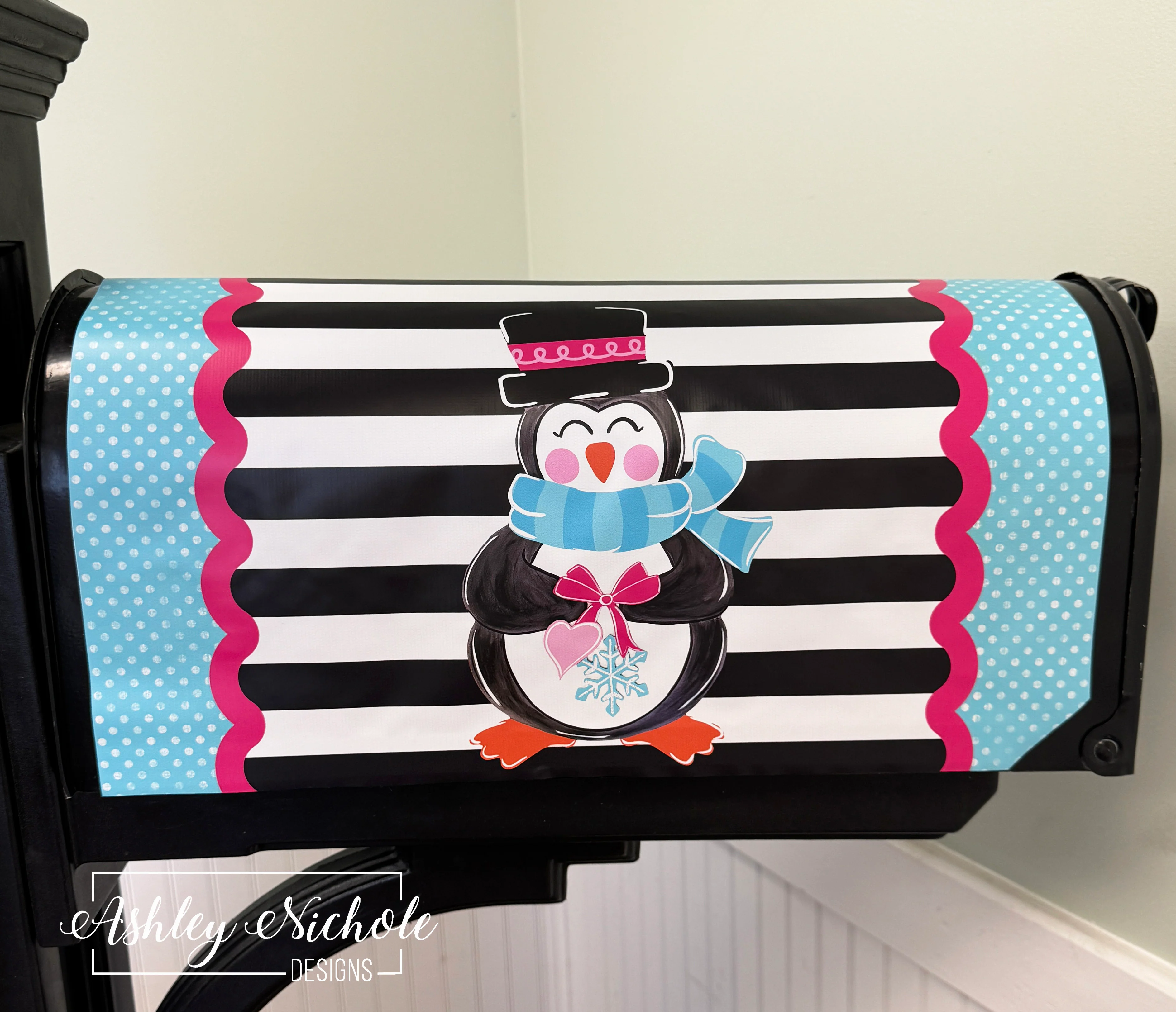 Winter Sweetheart Penguin (BOY VERSION) - Magnetic Vinyl Mailbox Cover